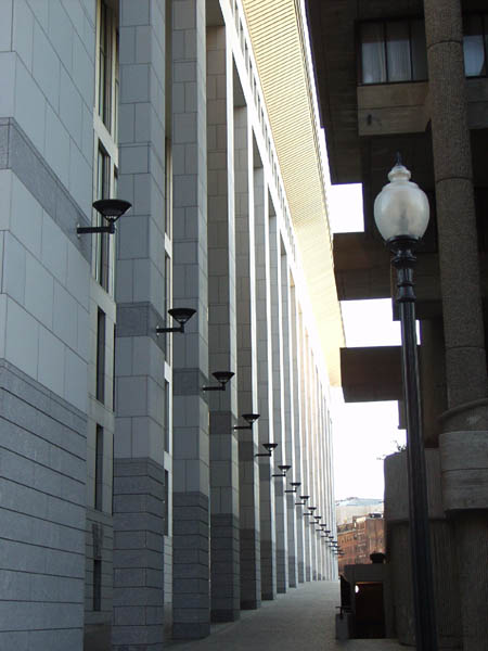 GovtBldg1.jpg