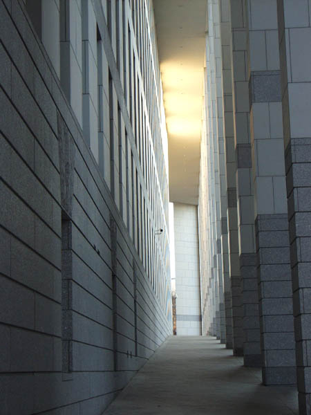 GovtBldg2.jpg